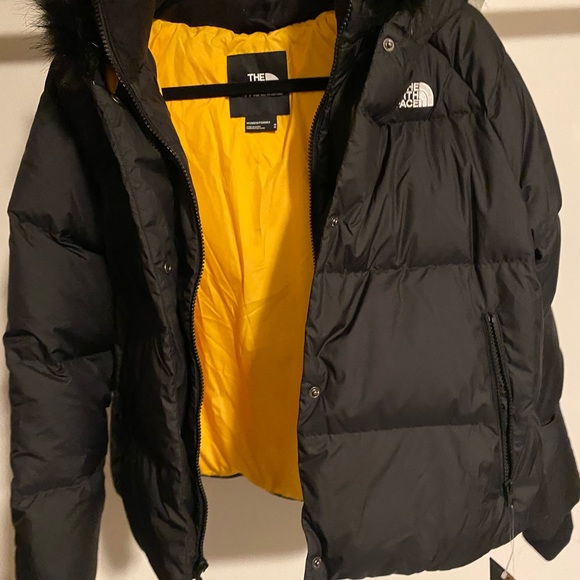 Brand new puffer jacket - Picture 4 of 6